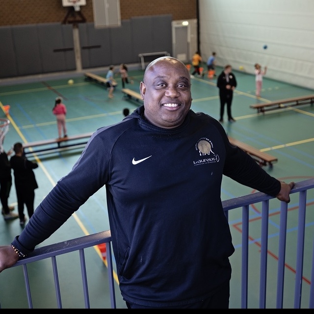 Met de kracht van sport geven we jongeren gelijke kansen.